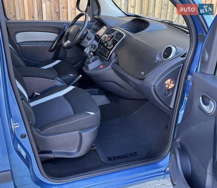 Минивэн Renault Kangoo 2015 в Львове
