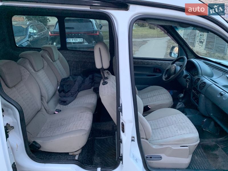 Минивэн Renault Kangoo 2000 в Луцке