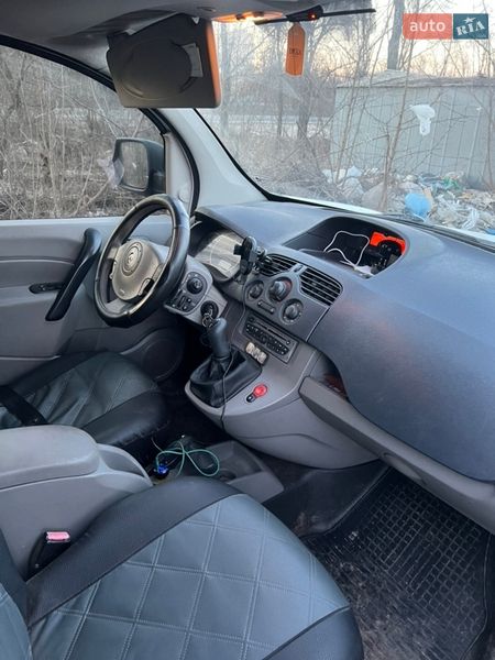 Вантажний фургон Renault Kangoo 2010 в Запоріжжі