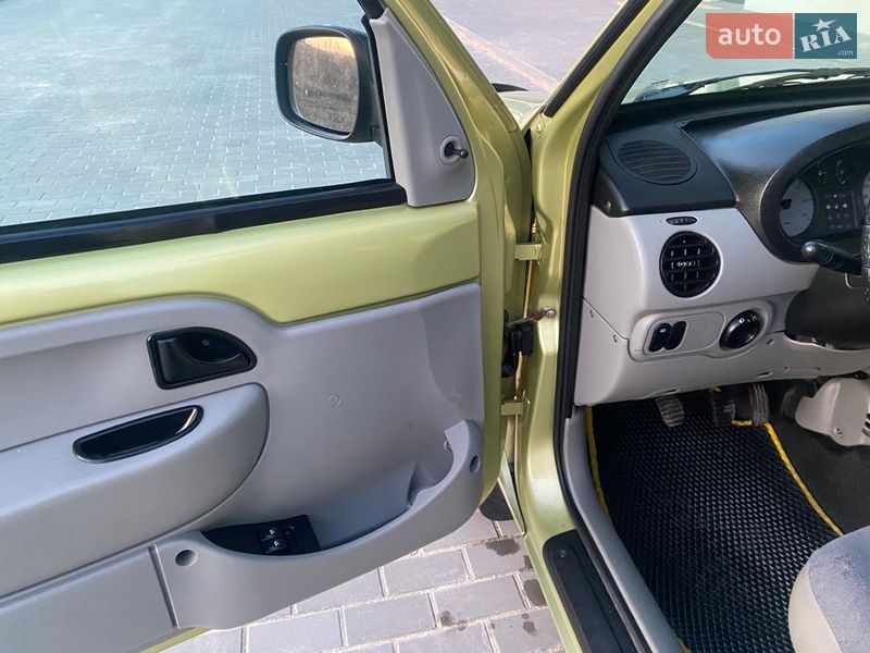 Мінівен Renault Kangoo 2004 в Луцьку