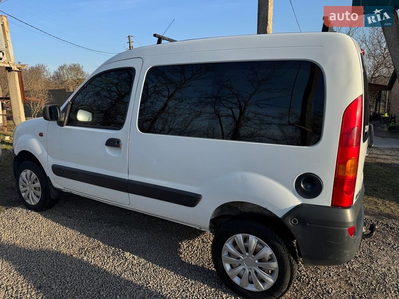 Минивэн Renault Kangoo 2005 в Корсуне-Шевченковском