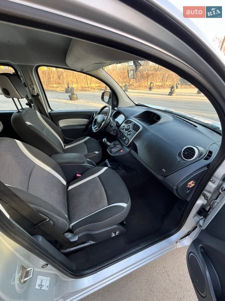 Минивэн Renault Kangoo 2013 в Луцке