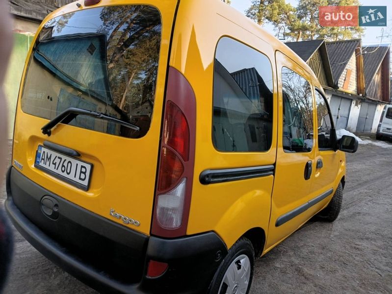 Минивэн Renault Kangoo 2000 в Озерном