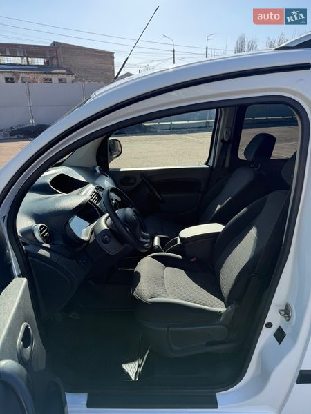 Мінівен Renault Kangoo 2014 в Києві