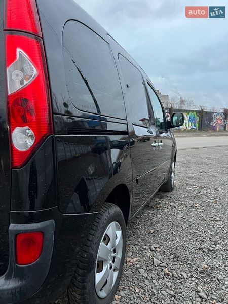 Минивэн Renault Kangoo 2011 в Луцке