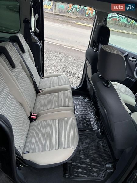 Минивэн Renault Kangoo 2011 в Луцке