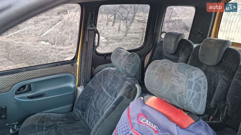 Минивэн Renault Kangoo 2000 в Сарнах