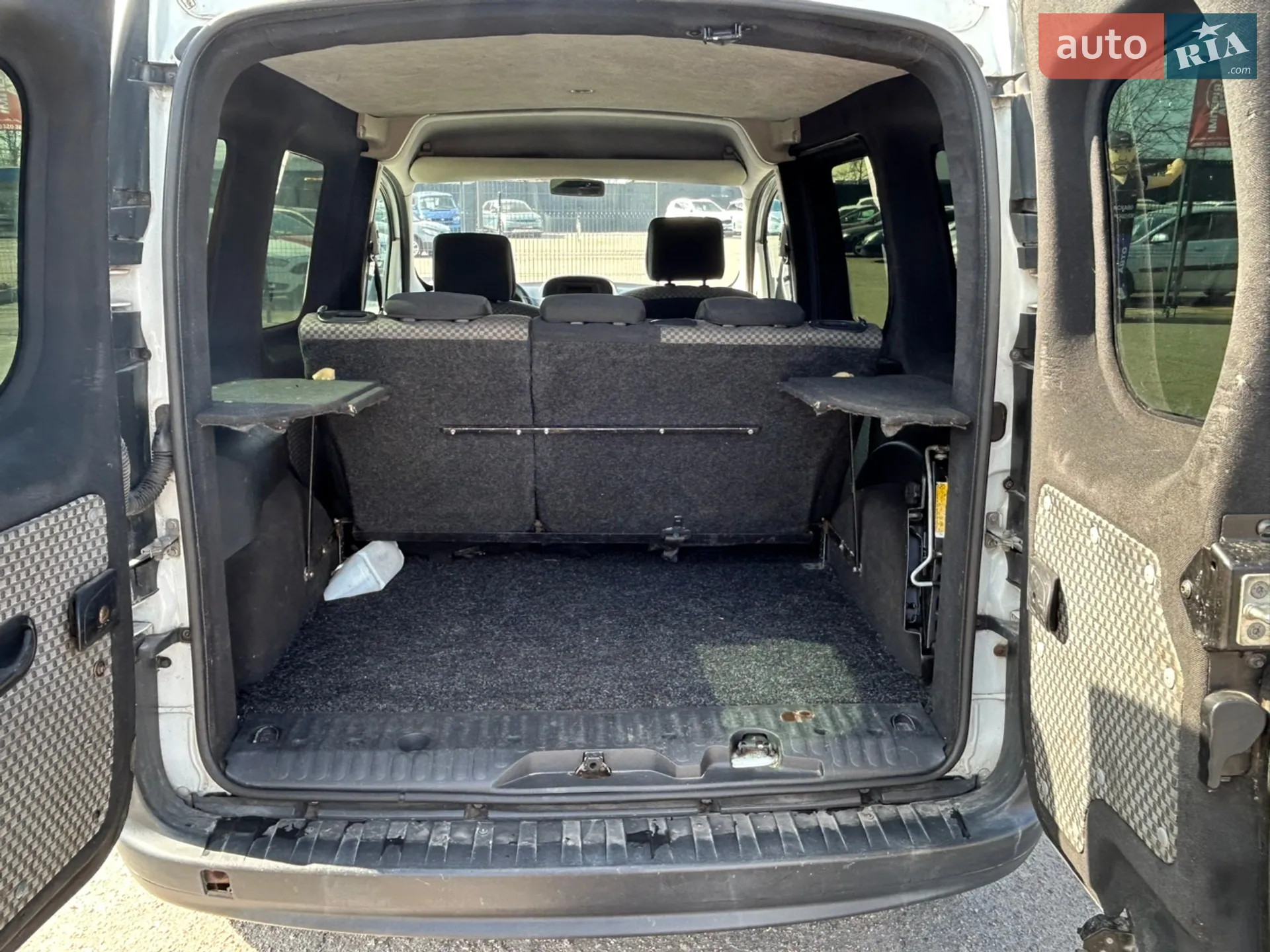 2010 Renault Kangoo - мініатюра 11