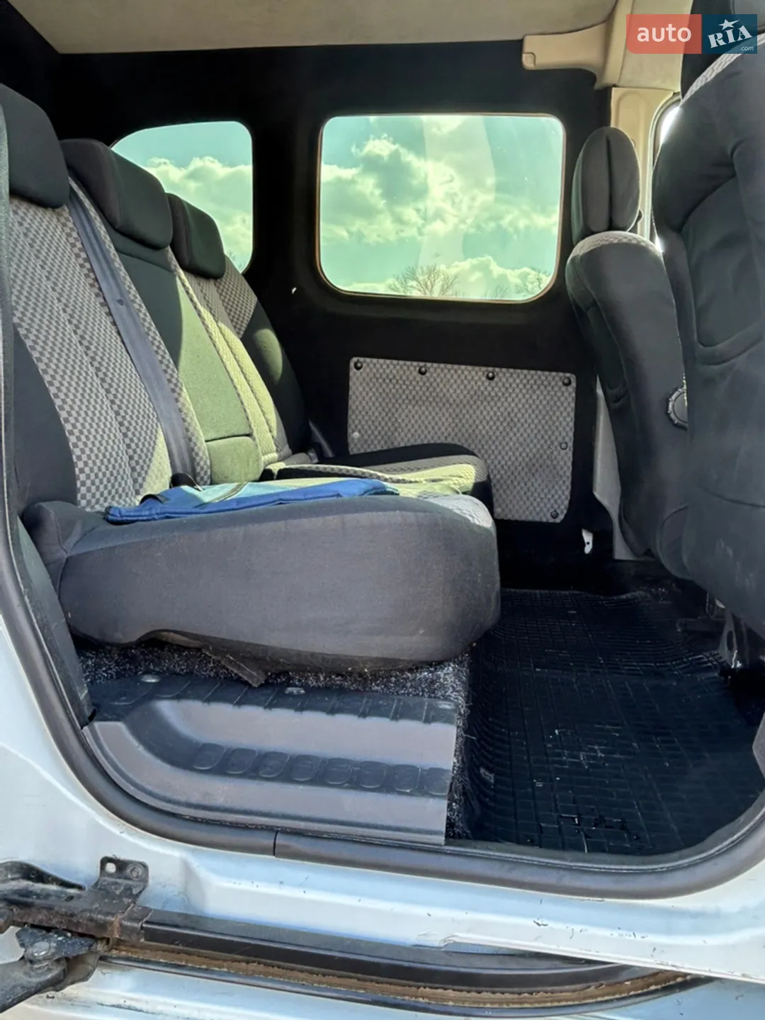 2010 Renault Kangoo - мініатюра 13
