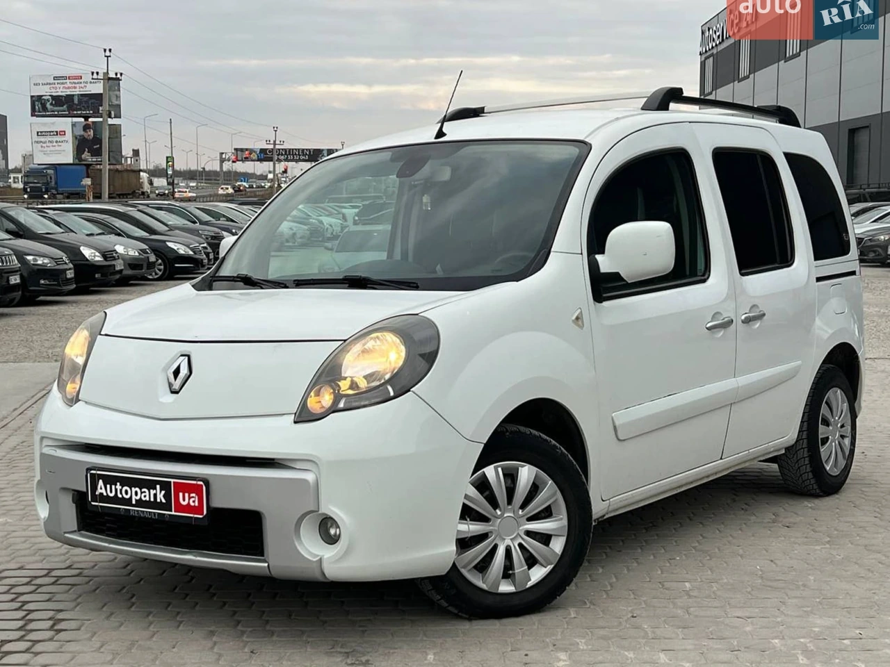 2010 Renault Kangoo - мініатюра 29