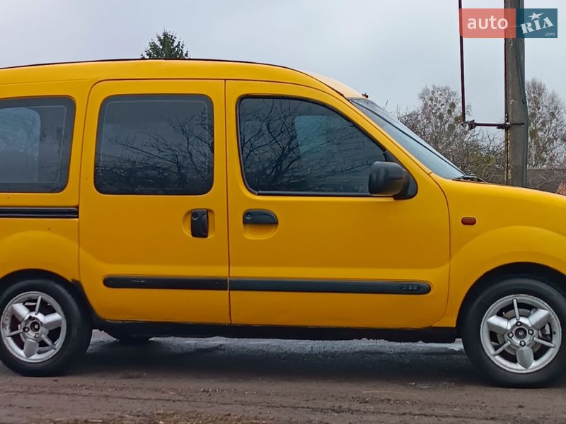 Минивэн Renault Kangoo 2000 в Сарнах