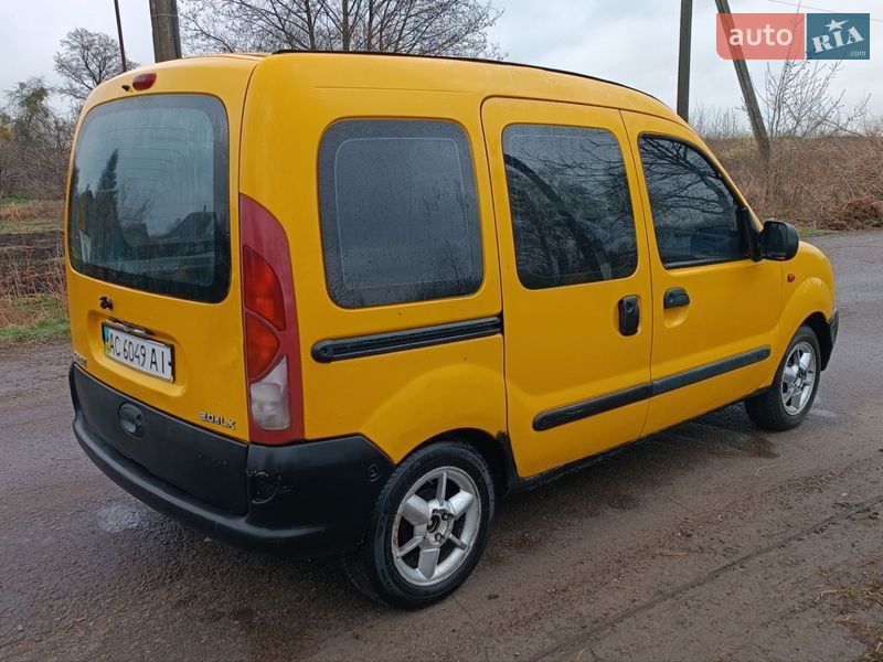 Минивэн Renault Kangoo 2000 в Сарнах