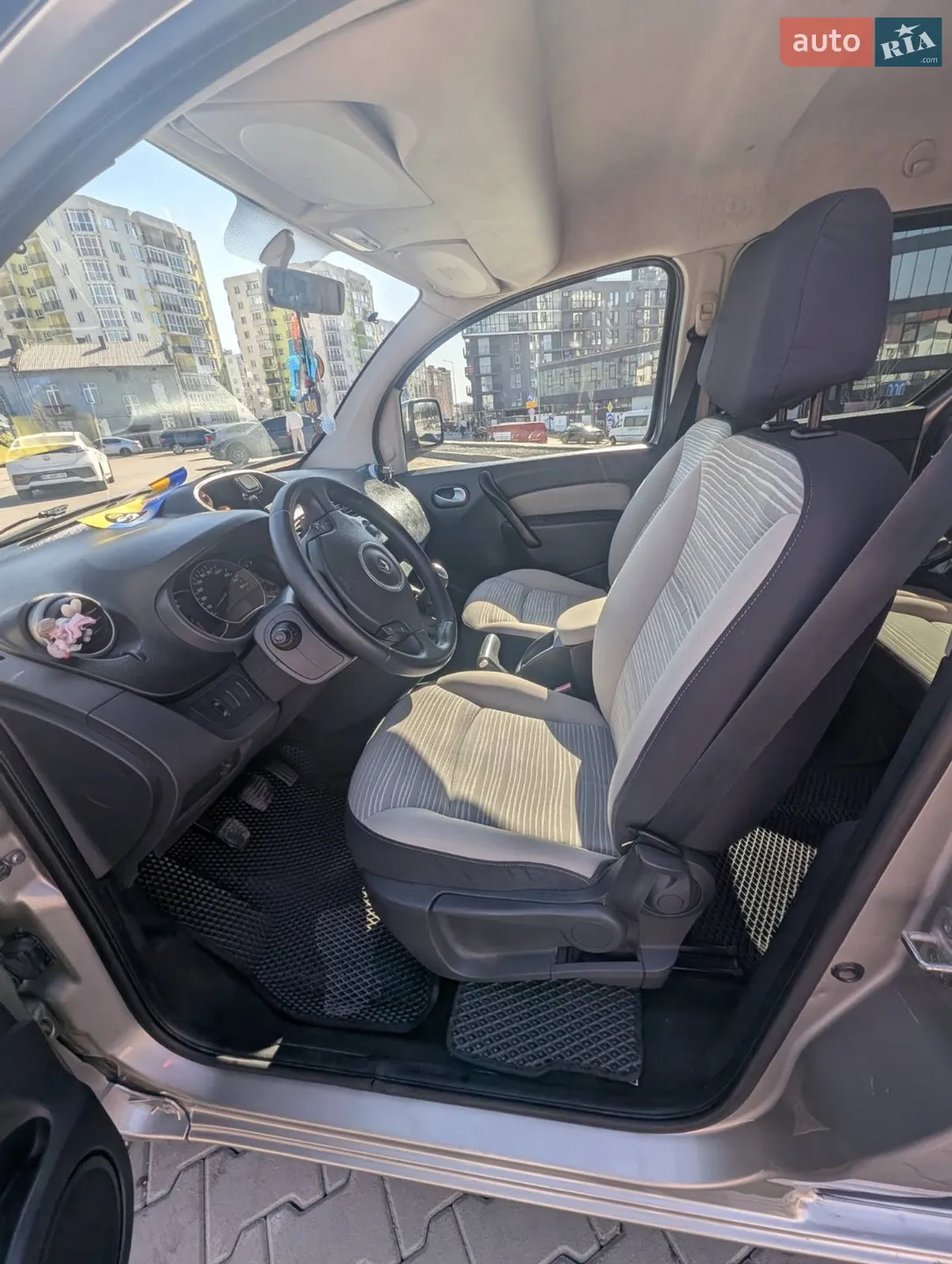 2011 Renault Kangoo - мініатюра 44