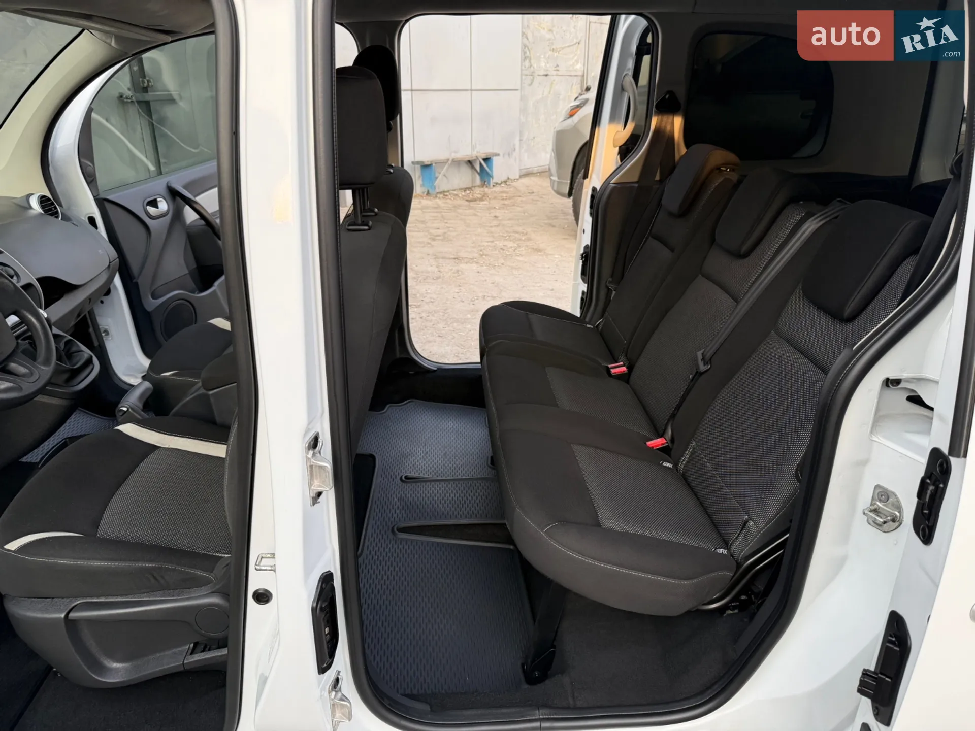 2015 Renault Kangoo - мініатюра 56