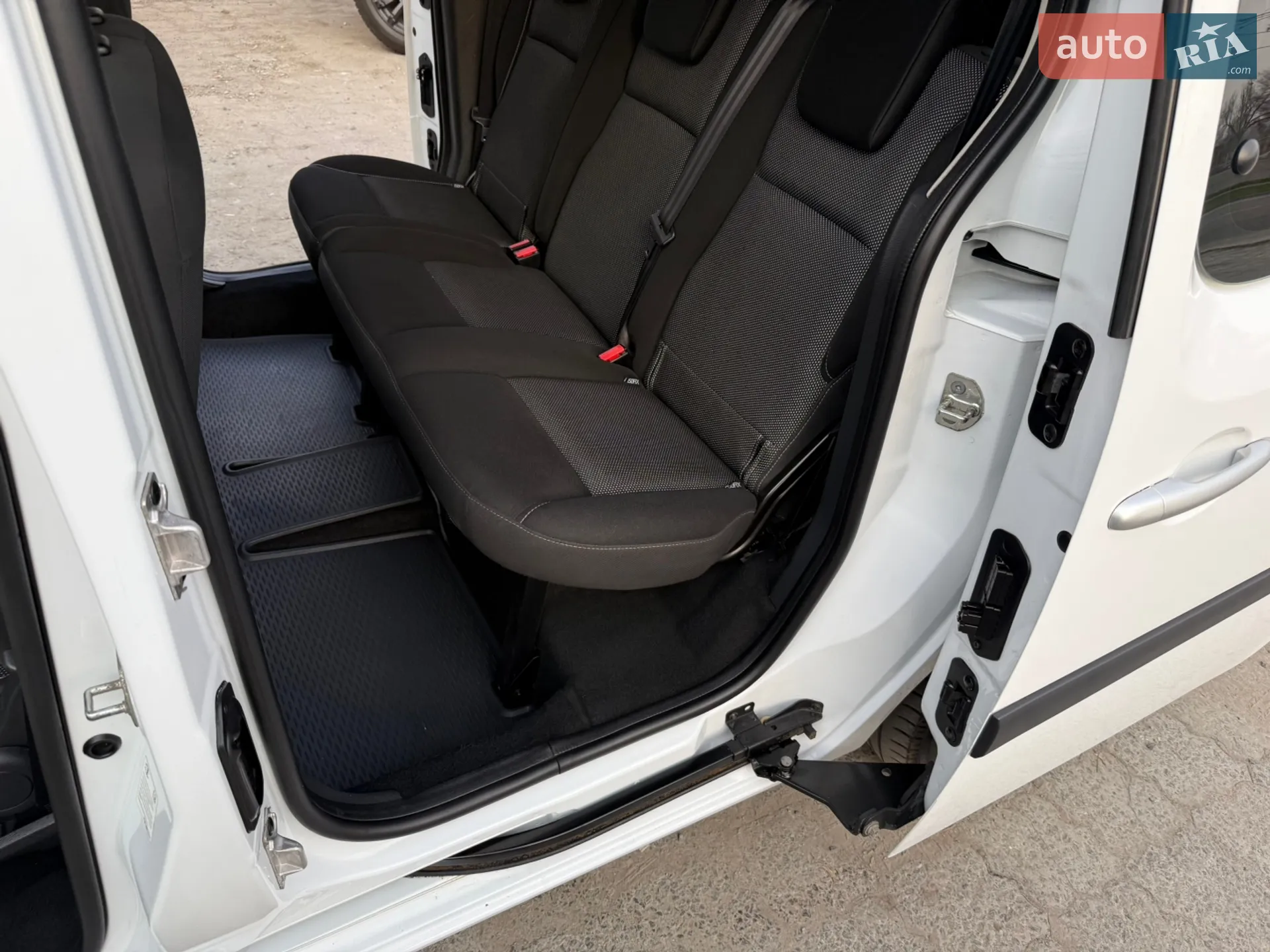 2015 Renault Kangoo - мініатюра 67