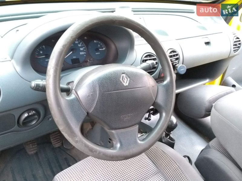 Мінівен Renault Kangoo 2000 в Новогуйвинське