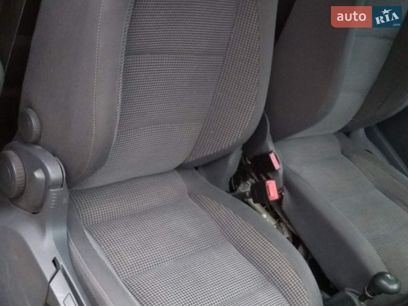 Мінівен Renault Kangoo 2000 в Новогуйвинське