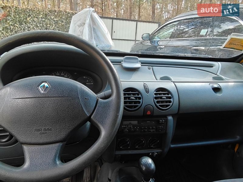 Мінівен Renault Kangoo 2000 в Новогуйвинське