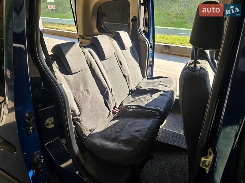 Мінівен Renault Kangoo 2010 в Києві фото 20 Мінівен Renault Kangoo 2010 в Києві