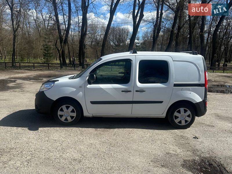 Вантажопасажирський фургон Renault Kangoo 2019 в Сумах