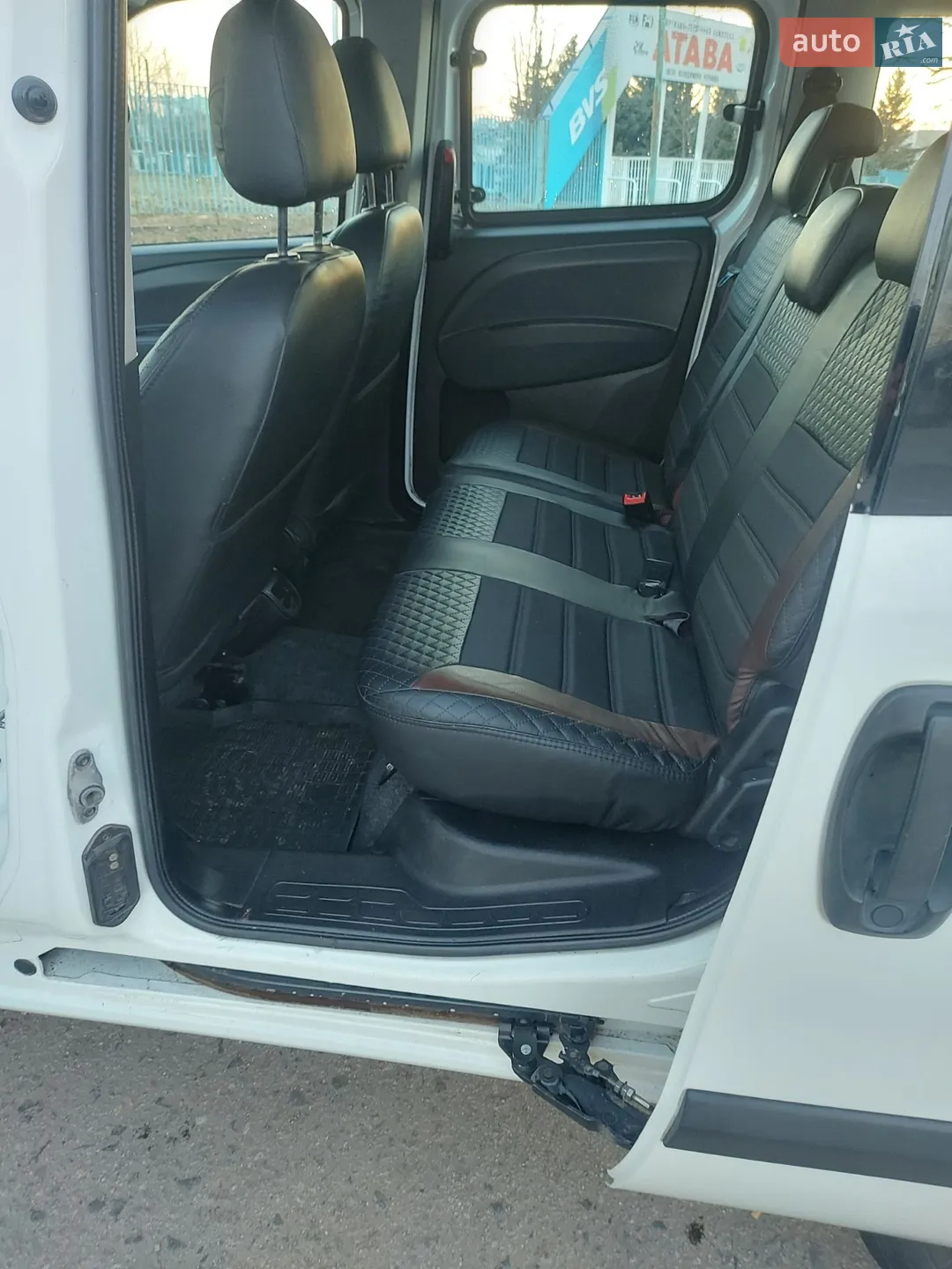 2011 Renault Kangoo - мініатюра 2