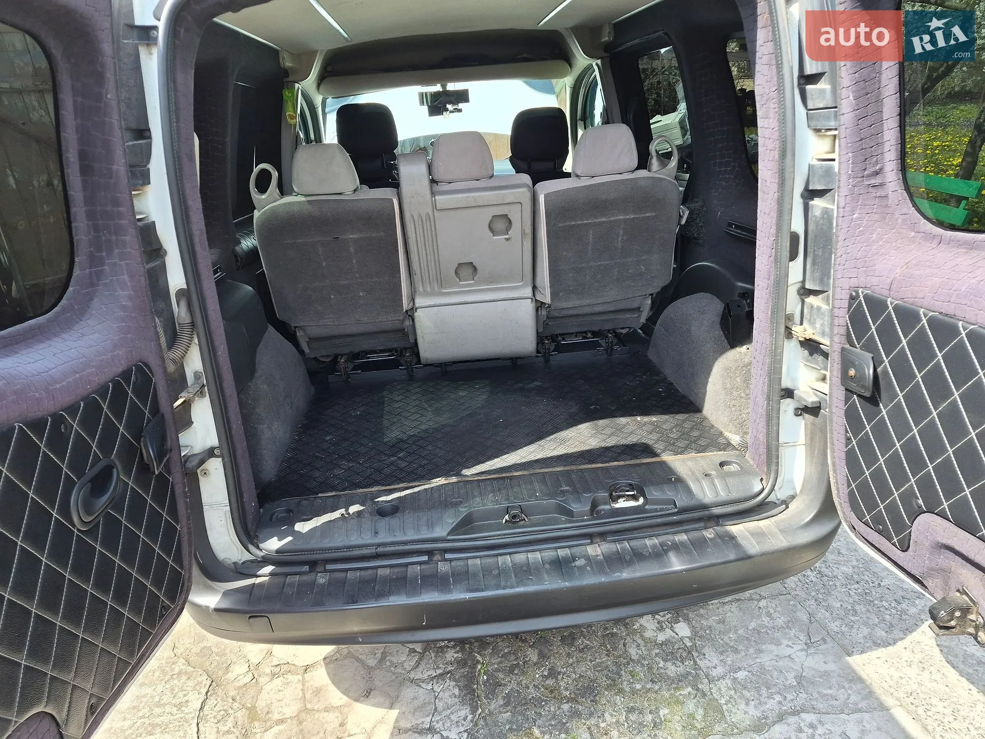 2010 Renault Kangoo - мініатюра 12