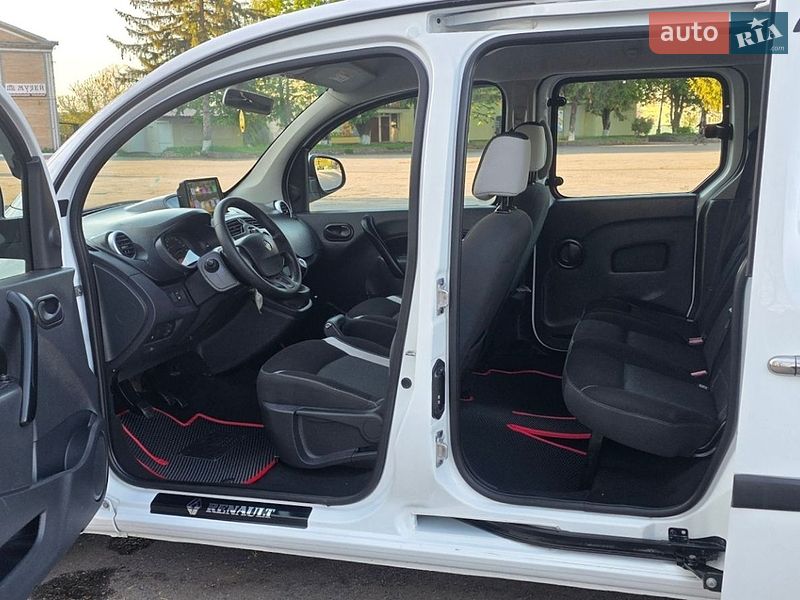 Минивэн Renault Kangoo 2015 в Новоархангельске