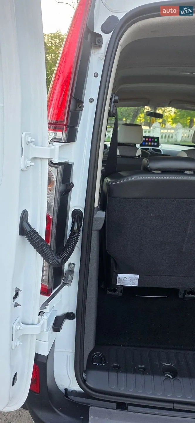 2015 Renault Kangoo - мініатюра 25