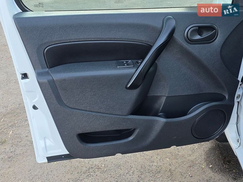 Минивэн Renault Kangoo 2015 в Новоархангельске
