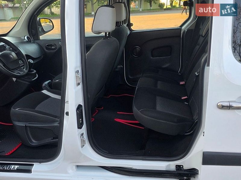 Минивэн Renault Kangoo 2015 в Новоархангельске