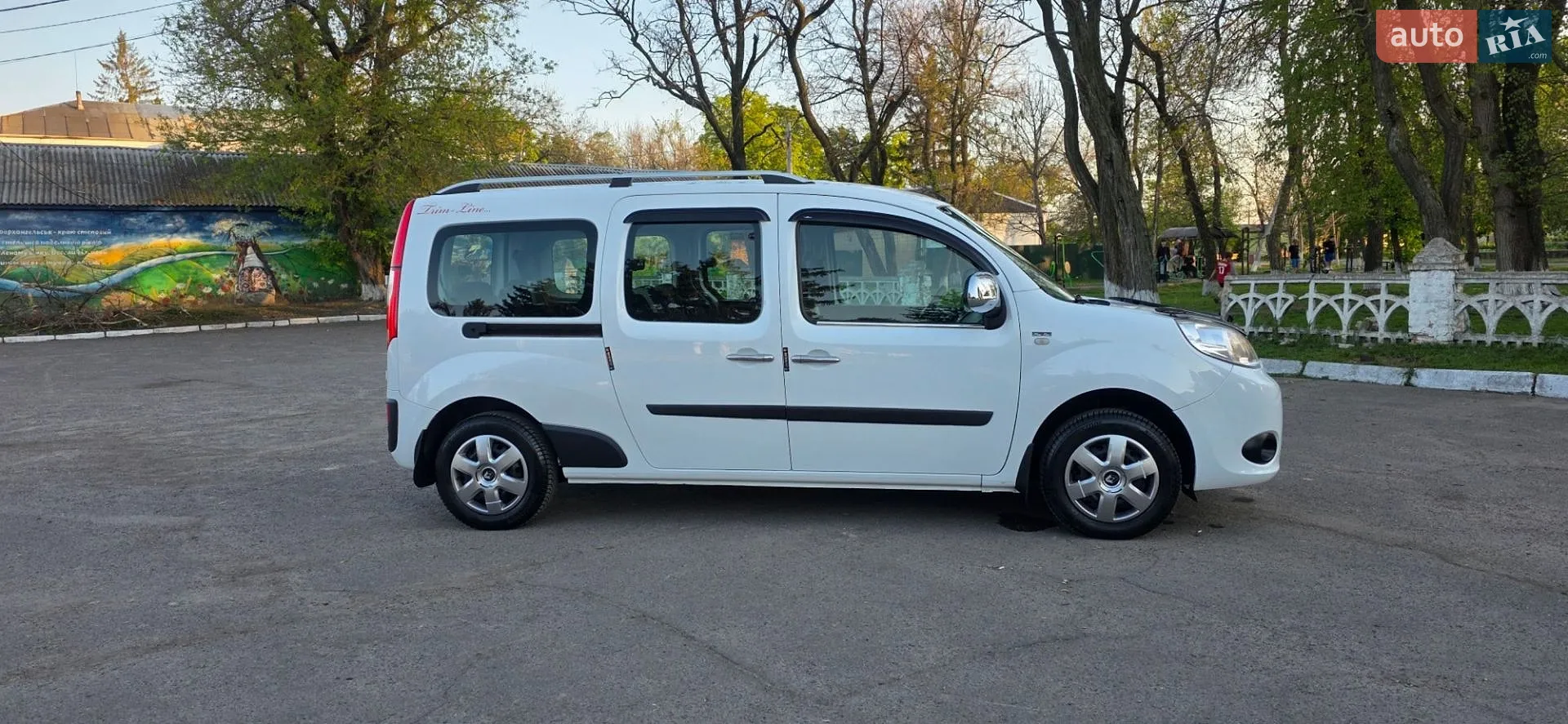 2015 Renault Kangoo - мініатюра 113
