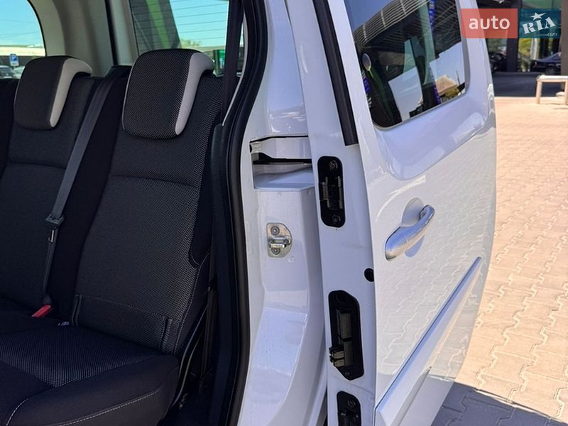 Минивэн Renault Kangoo 2013 в Луцке