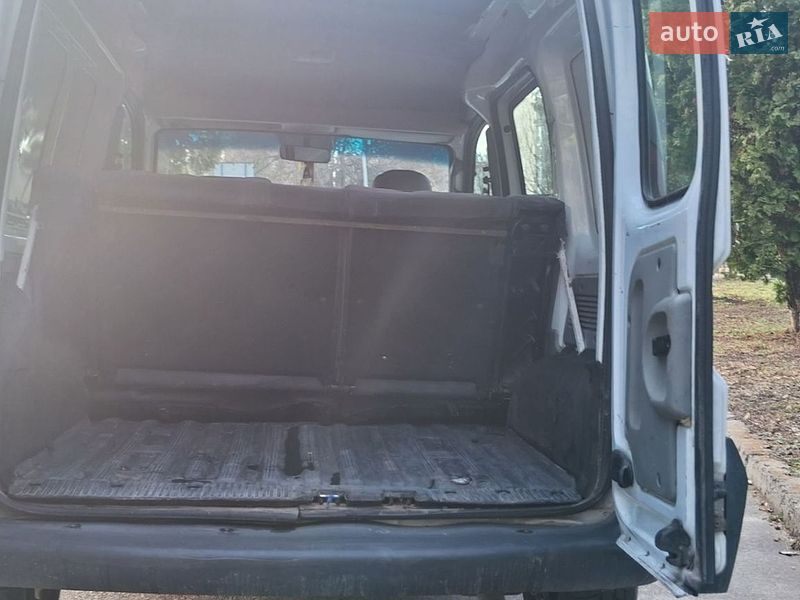 Минивэн Renault Kangoo 2002 в Киеве