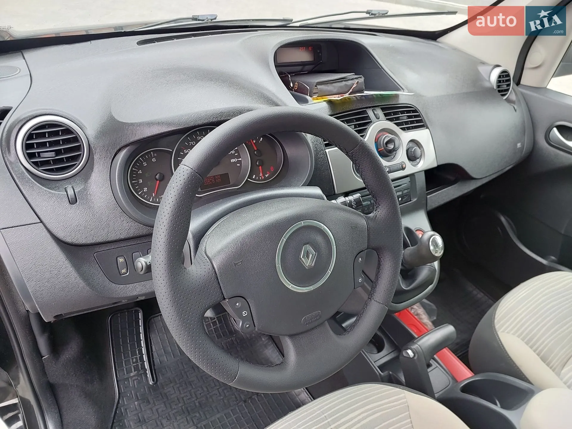 2012 Renault Kangoo - мініатюра 21
