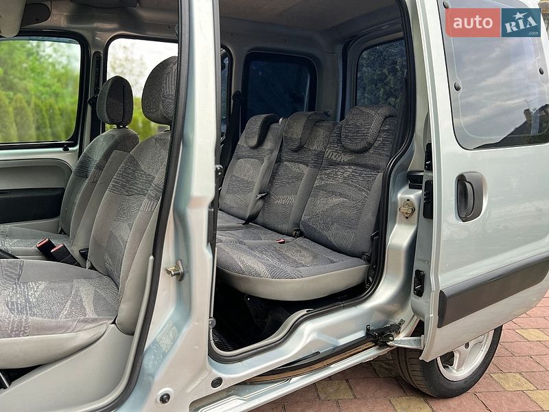 Минивэн Renault Kangoo 2002 в Жовкве