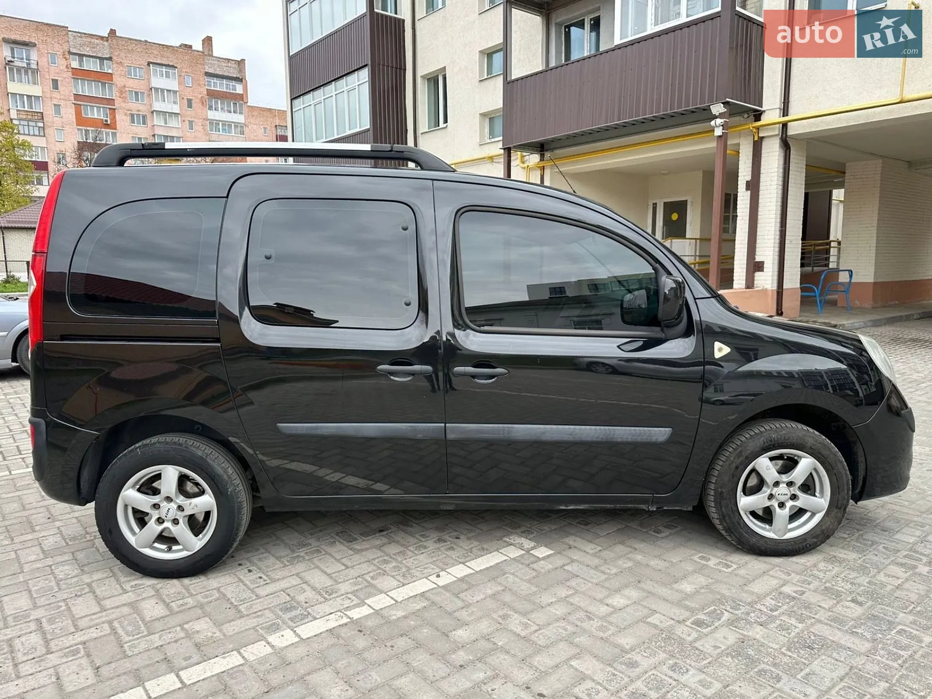 2010 Renault Kangoo - мініатюра 11