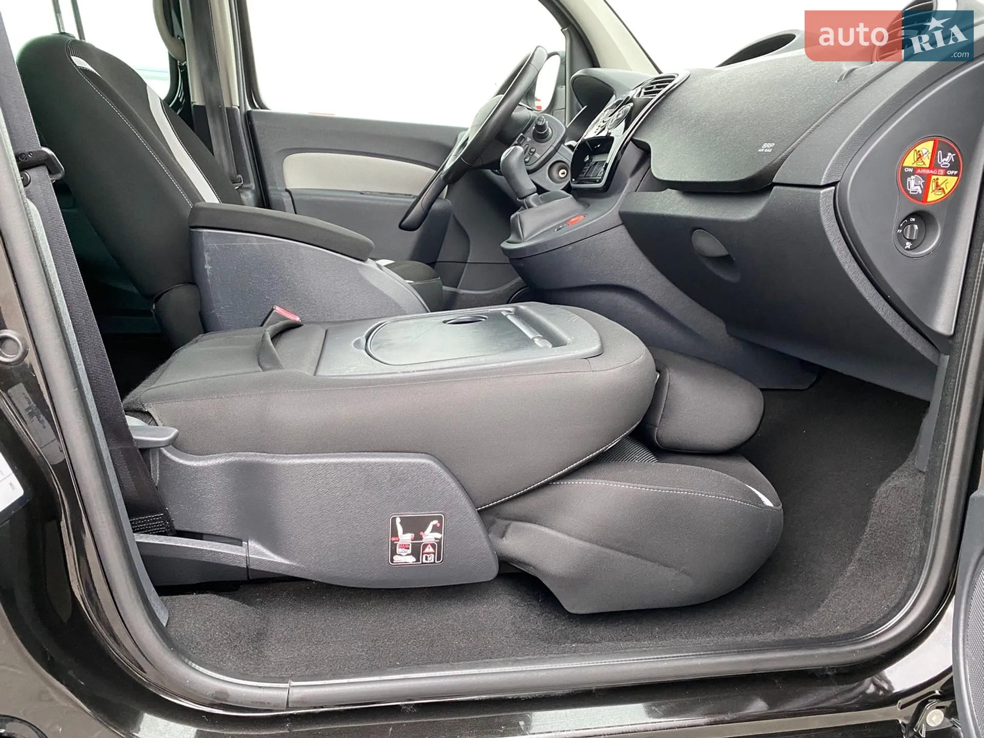 2015 Renault Kangoo - мініатюра 124