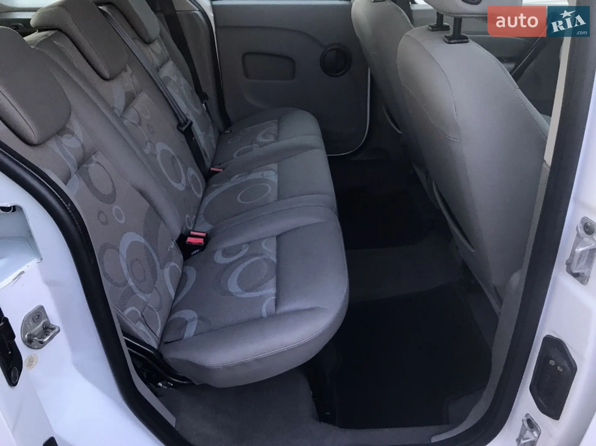 2010 Renault Kangoo - мініатюра 21