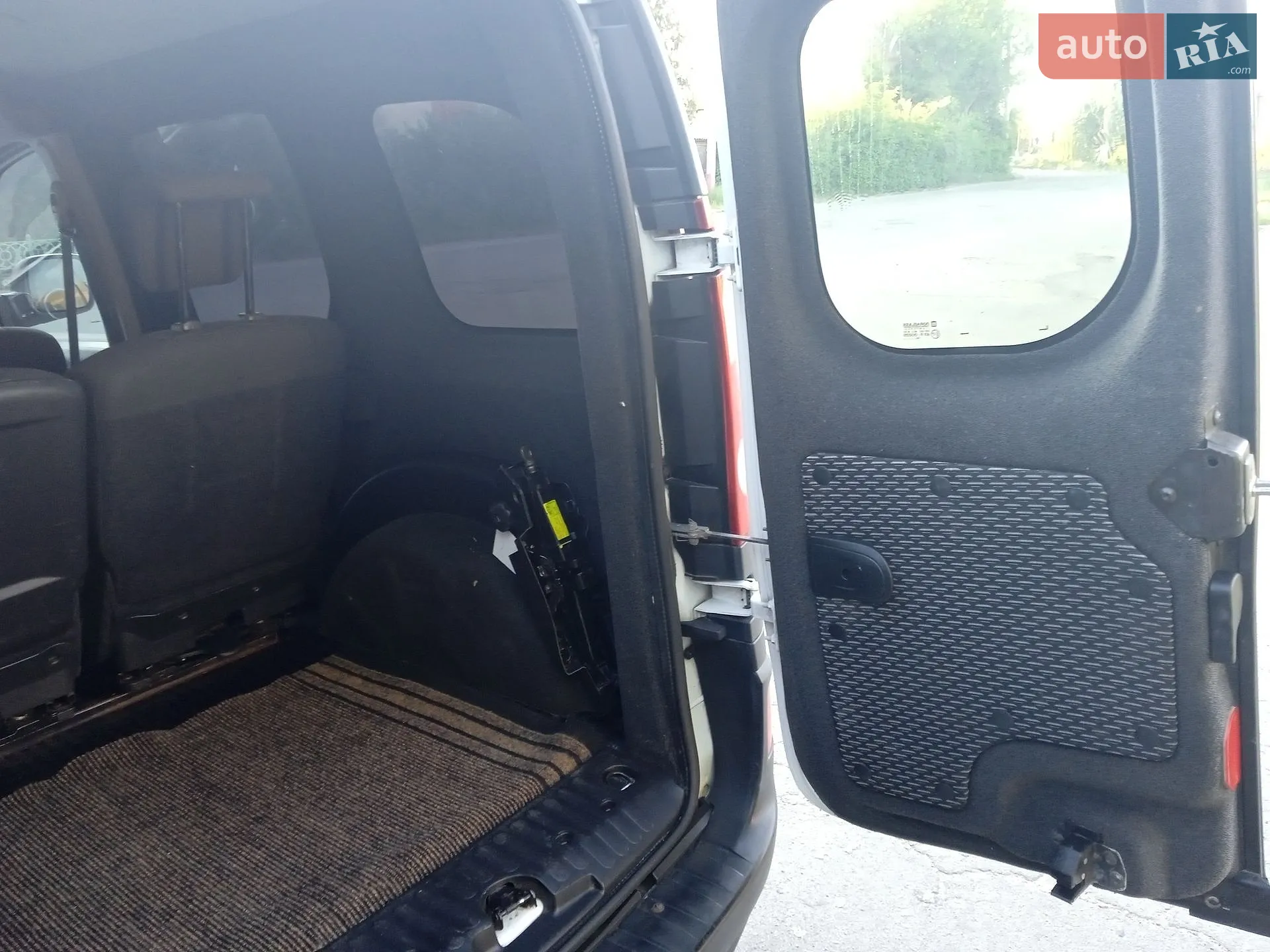 2011 Renault Kangoo - мініатюра 24