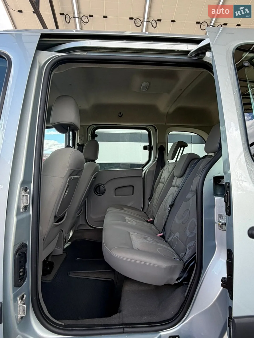 2010 Renault Kangoo - мініатюра 21