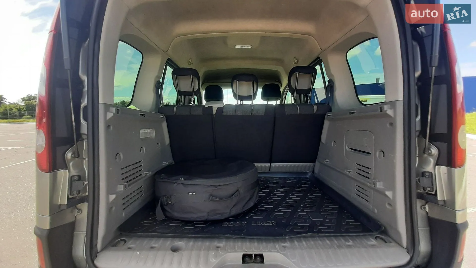 2010 Renault Kangoo - мініатюра 8