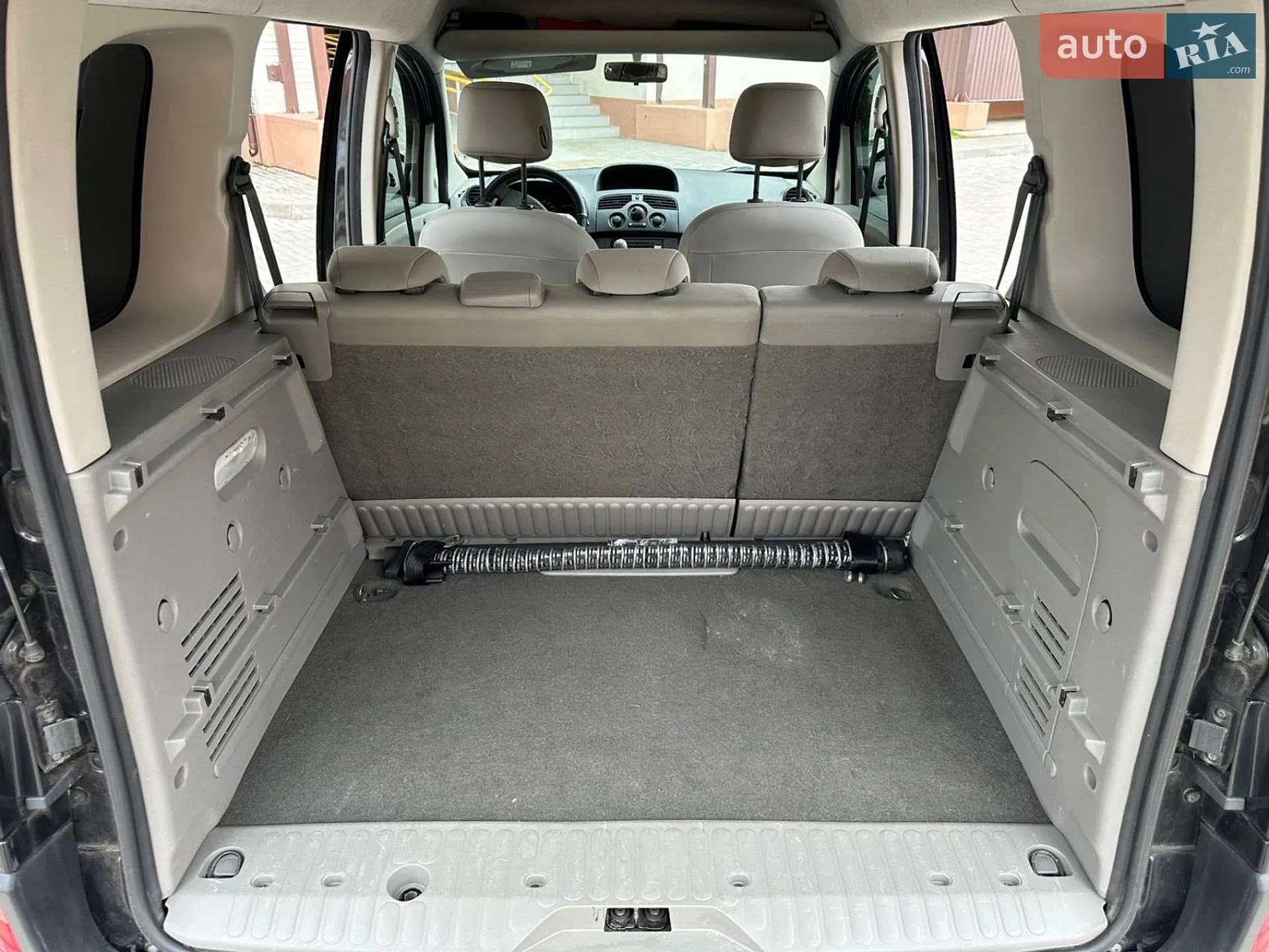 2010 Renault Kangoo - мініатюра 31