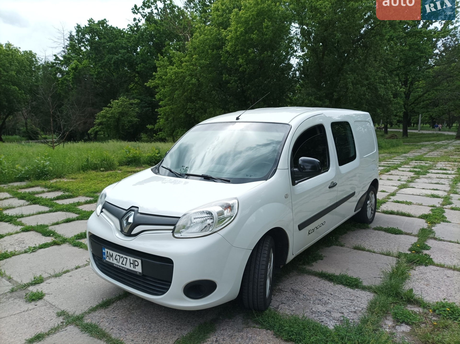Renault Kangoo 2017 VIN VF1FWT8H359577585 фото оголошення 4 з 5