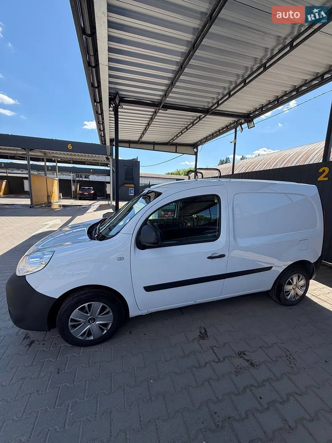 Renault Kangoo 2016 VIN VF1FW58B754683033 фото оголошення 2 з 13