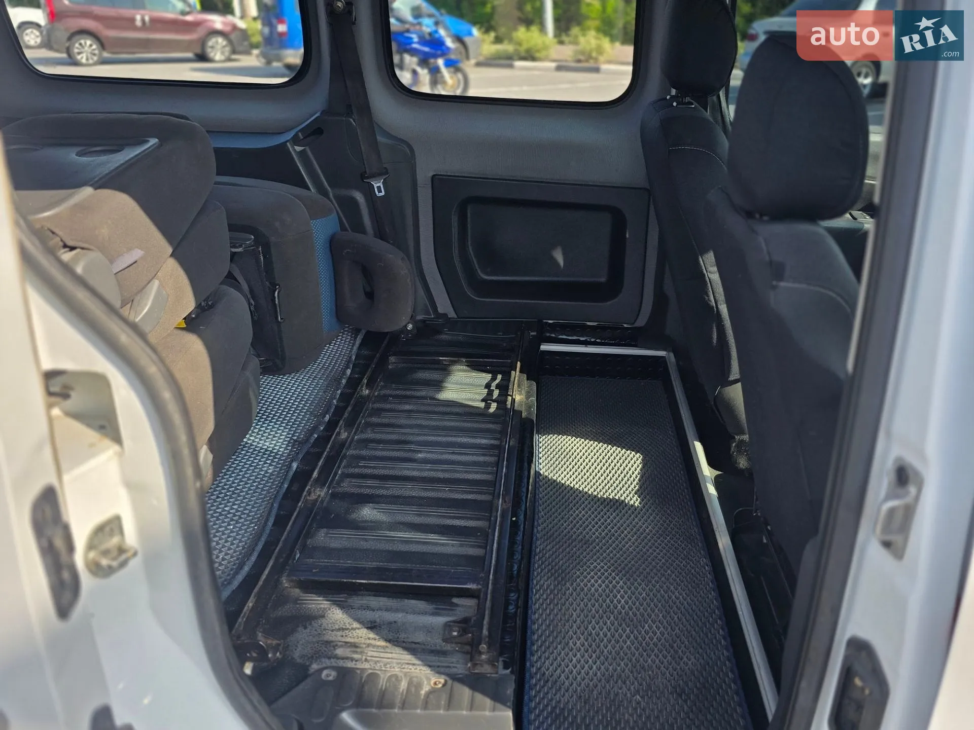 2013 Renault Kangoo - мініатюра 24