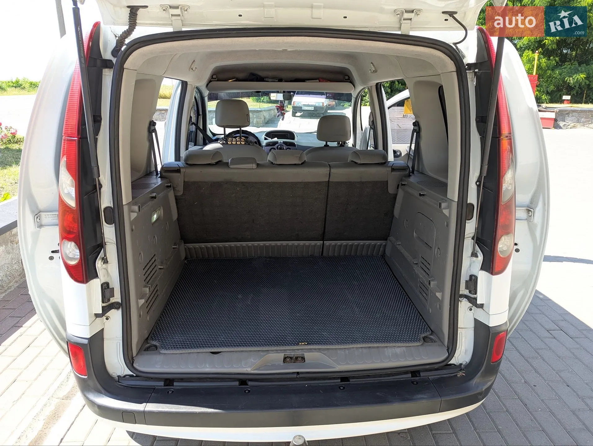 2010 Renault Kangoo - мініатюра 10