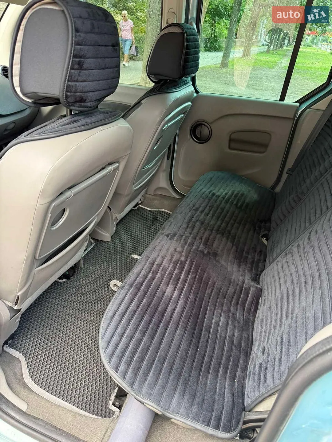2010 Renault Kangoo - мініатюра 12