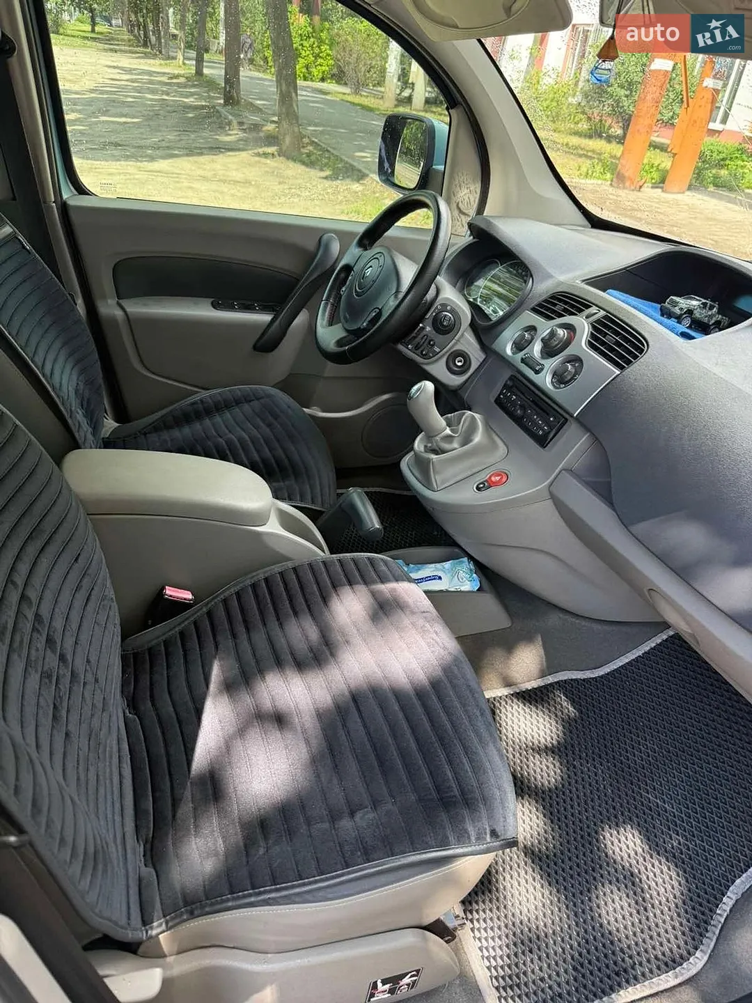 2010 Renault Kangoo - мініатюра 15