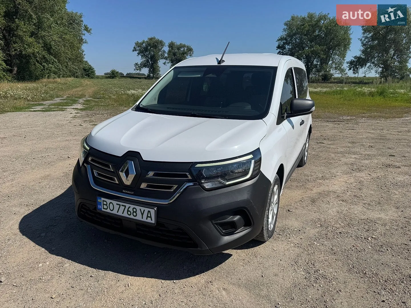 2022 Renault Kangoo - фото 1
