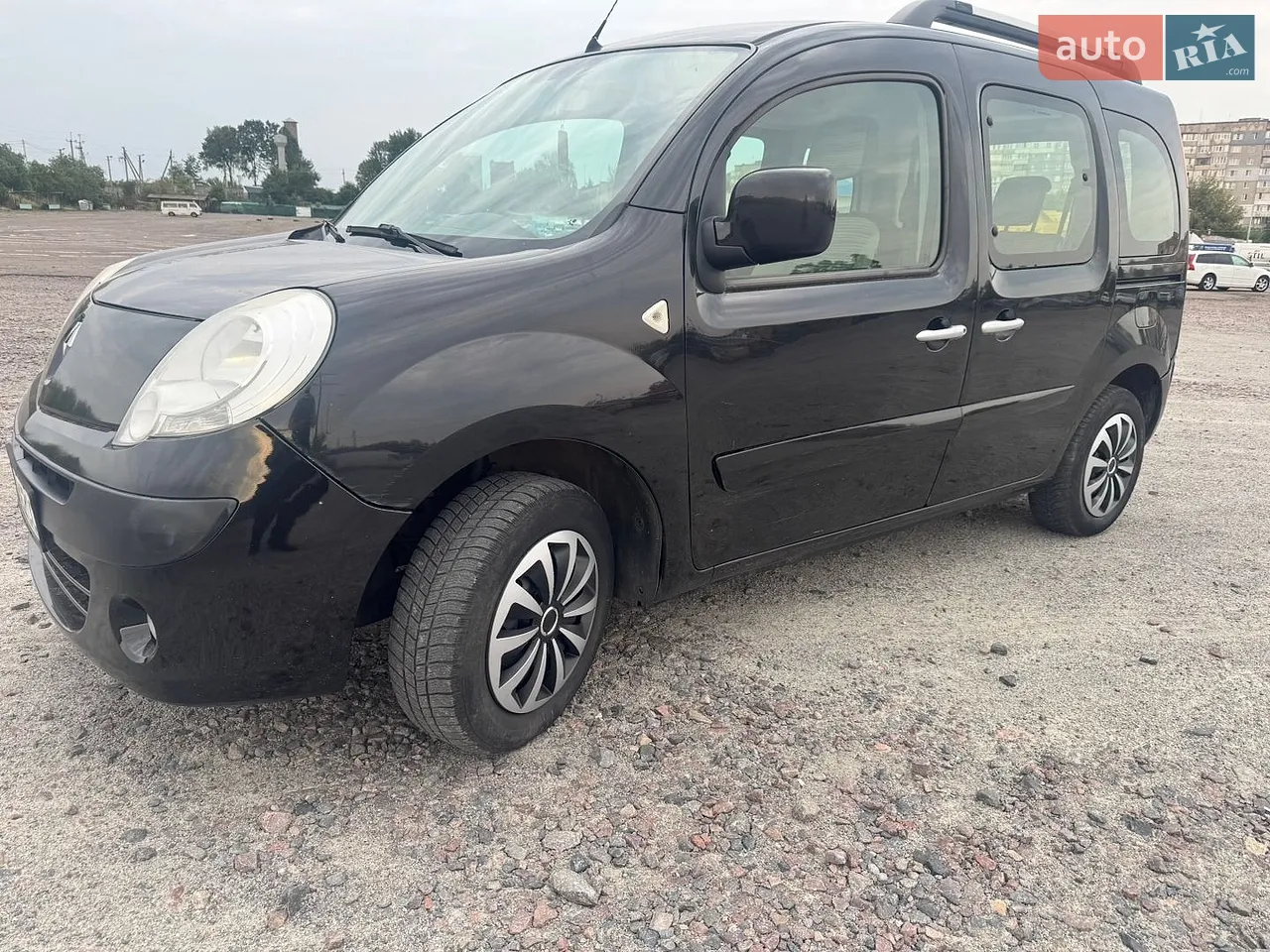 2010 Mitsubishi Grandis - мініатюра 46